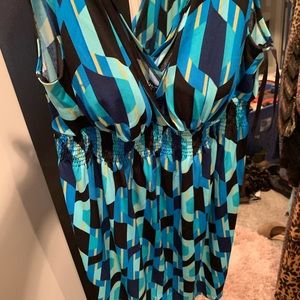 Cute summer dress - v neck light weight